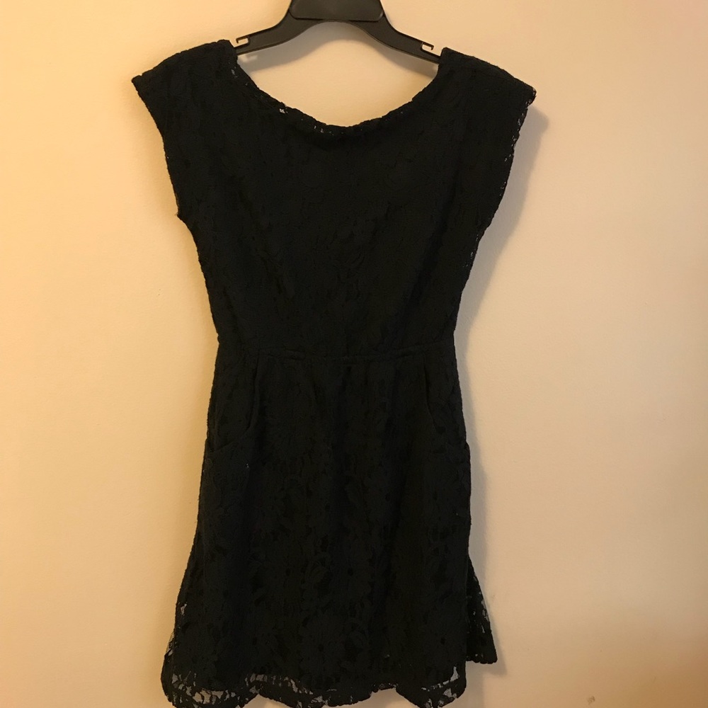 NWOT Black Bar III lace mini dress